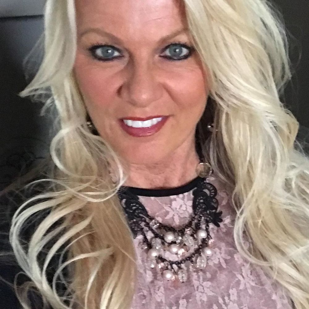 Meet your Posher, Vickie